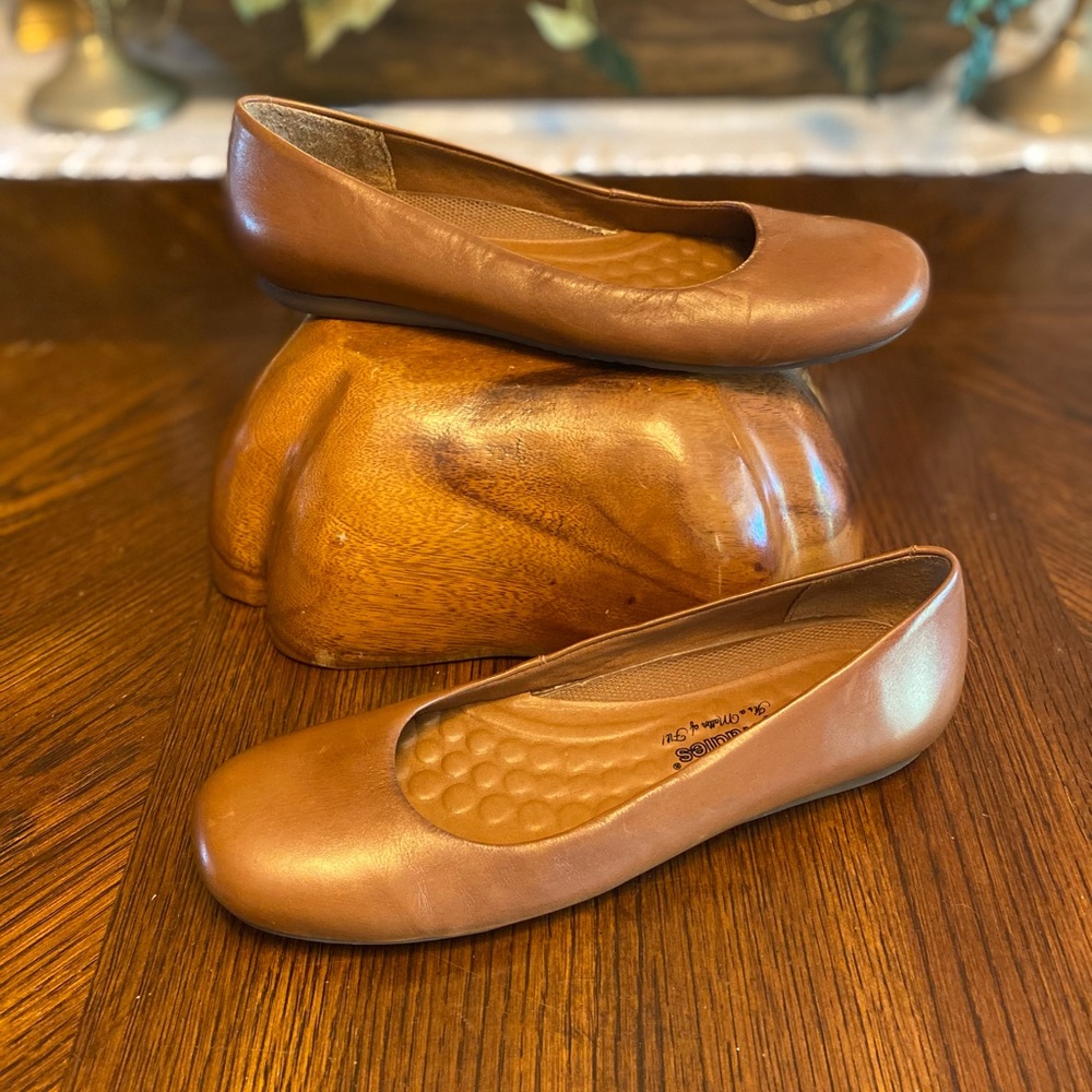 Women’s WALKING CRADLES Leather Tess Ballet Flats